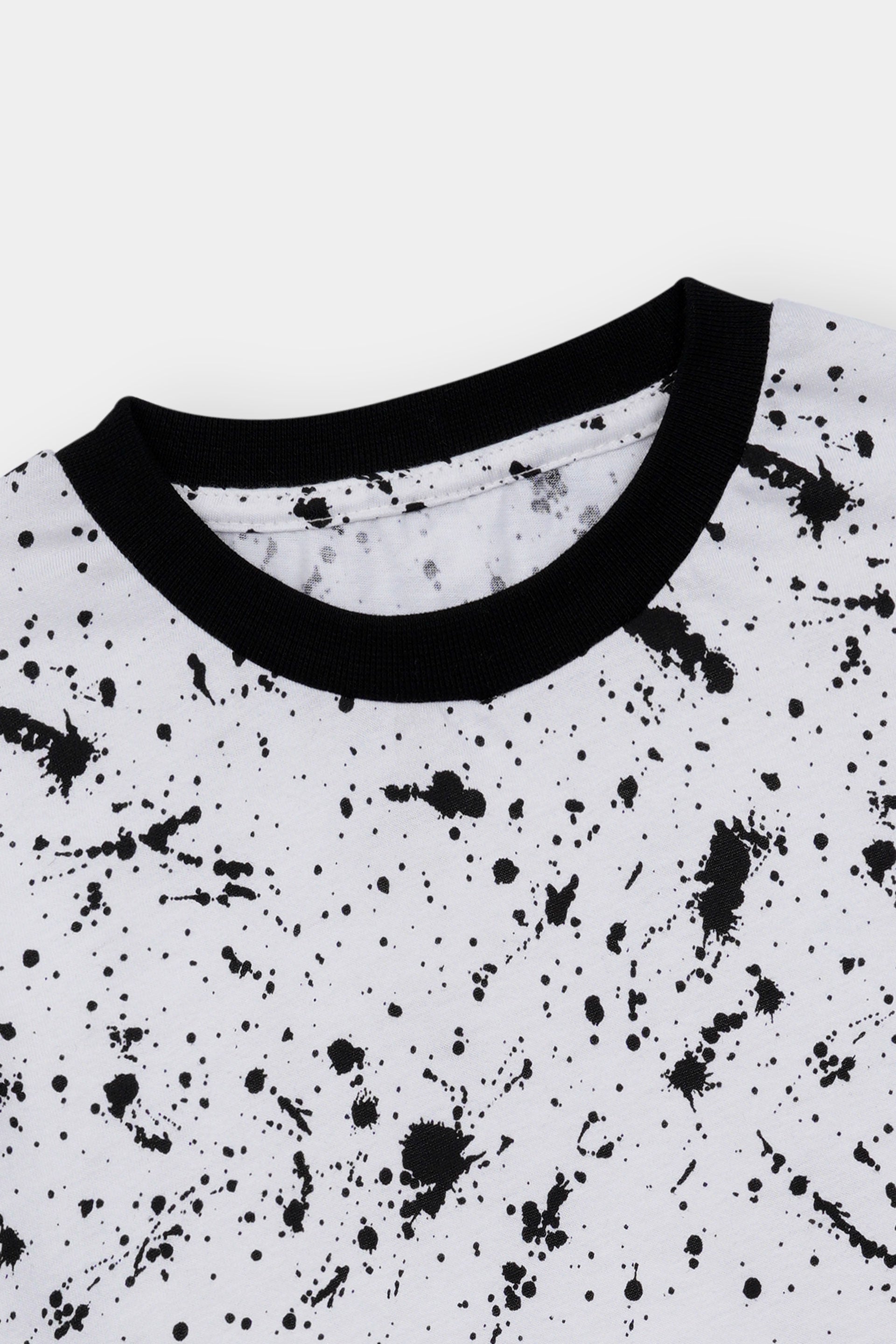 Women' White & Black Splatter Print T-Shirt – Contrast Neck & Sleeves