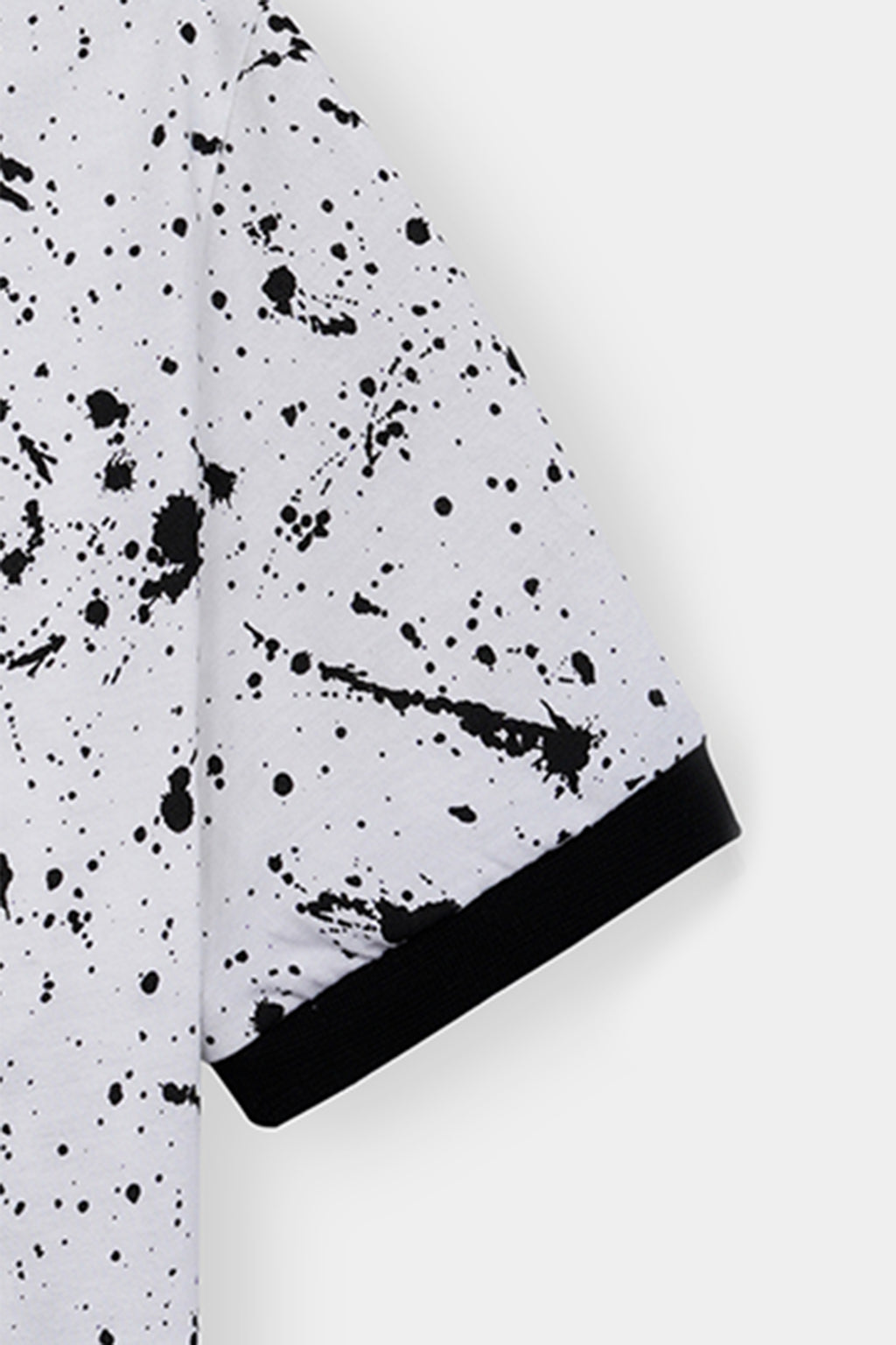 Women' White & Black Splatter Print T-Shirt – Contrast Neck & Sleeves