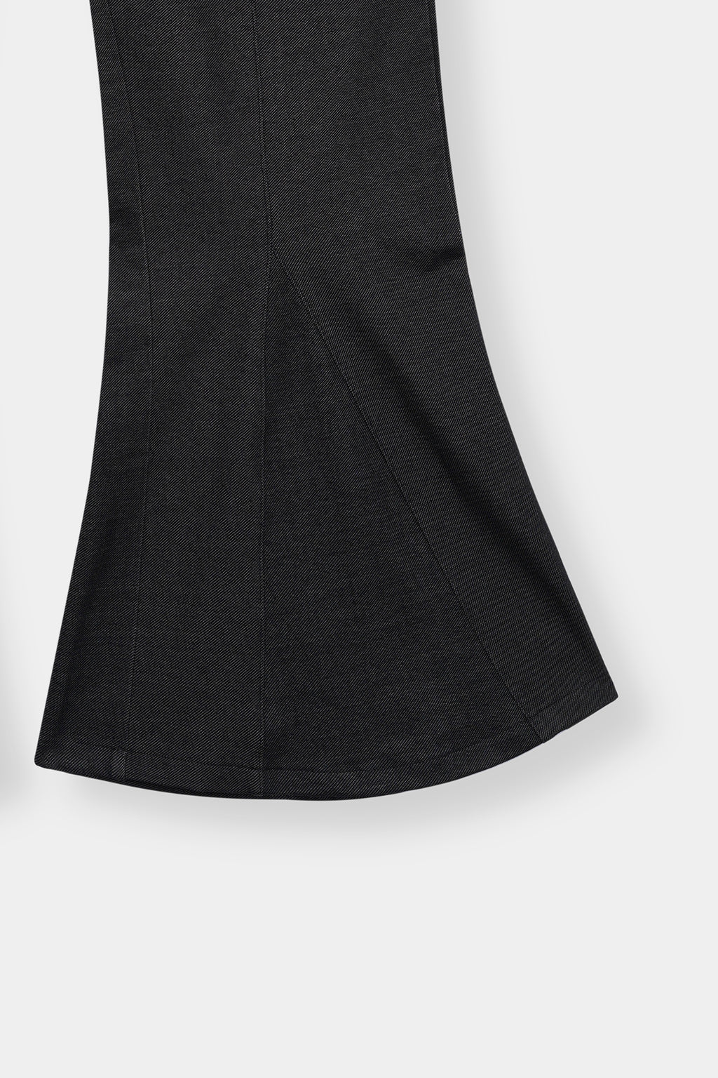 High-Waisted Flared Trousers with Contrast Belt – Charcoal Black by Loft Link