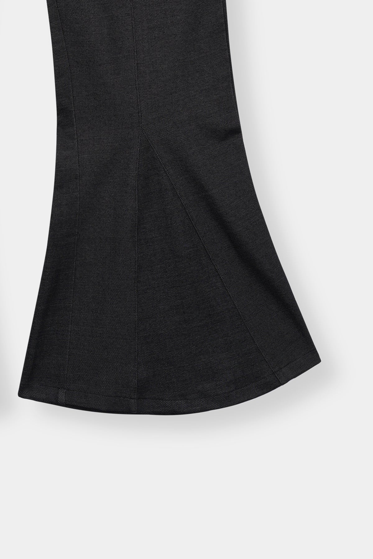 High-Waisted Flared Trousers with Contrast Belt – Charcoal Black by Loft Link