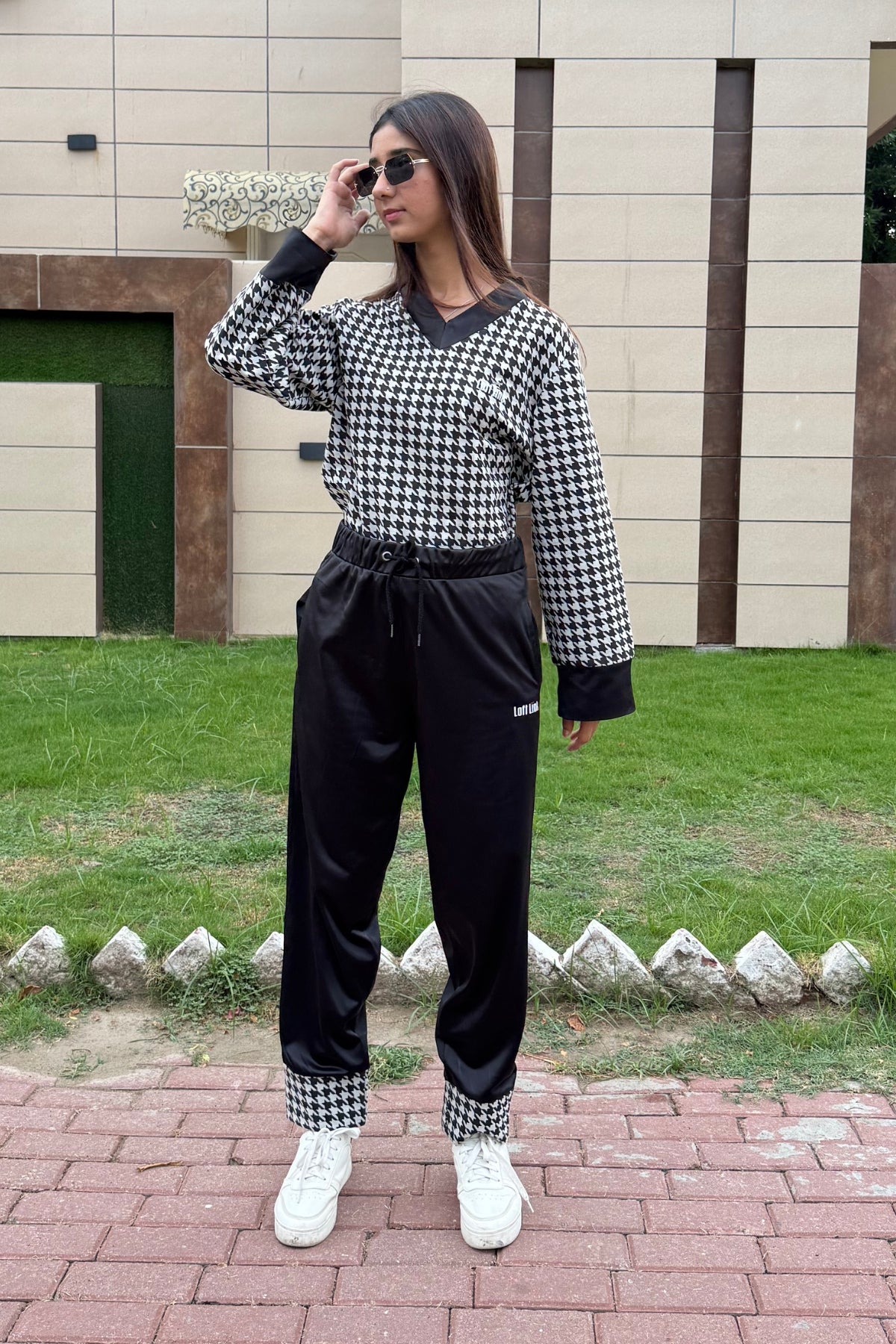 Ladies' Long-Sleeve V-Neck Top & Long Trousers