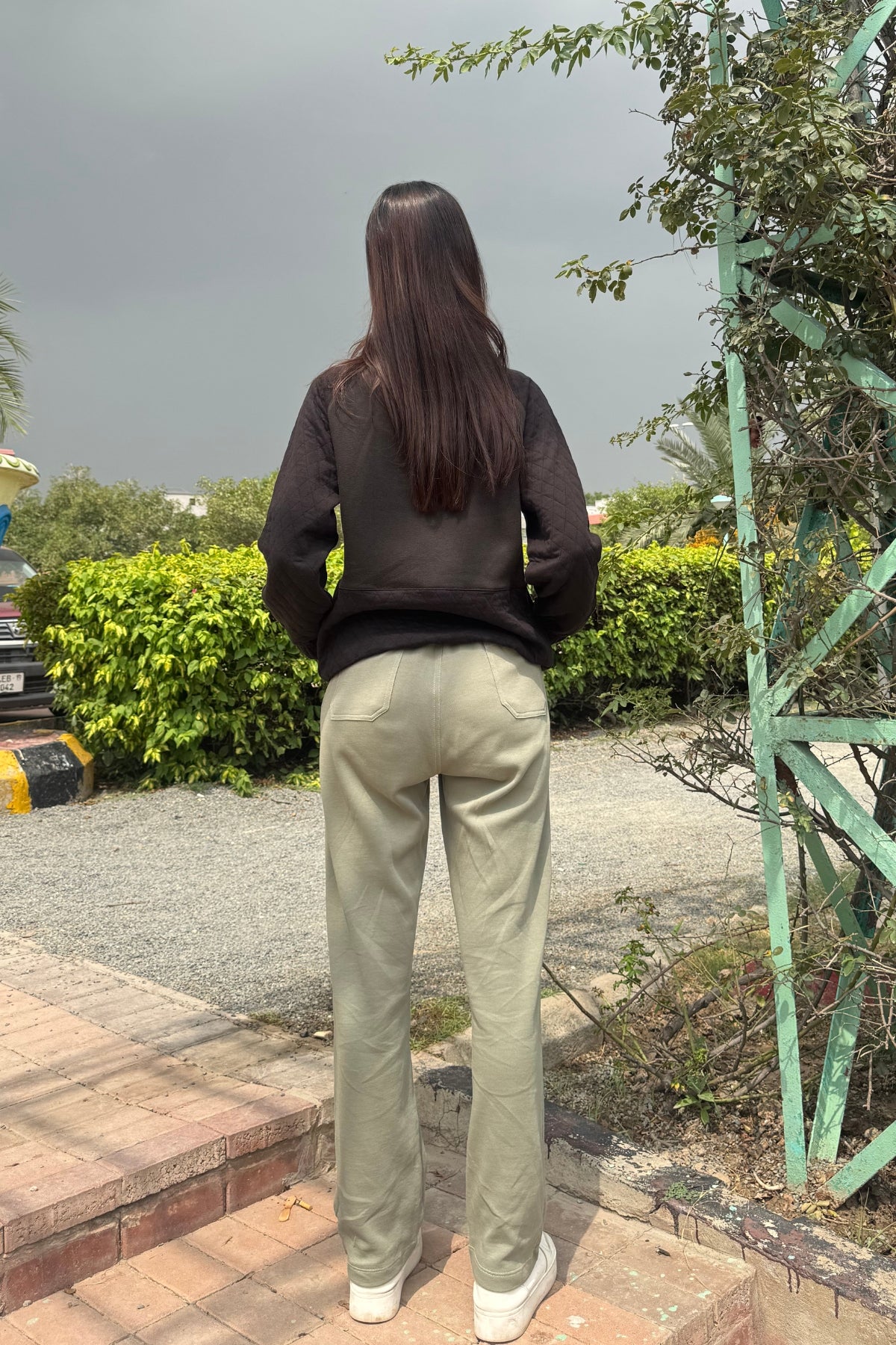 Half-Zipper and Black Panel Design & Green Color and Regular Fit Trouser