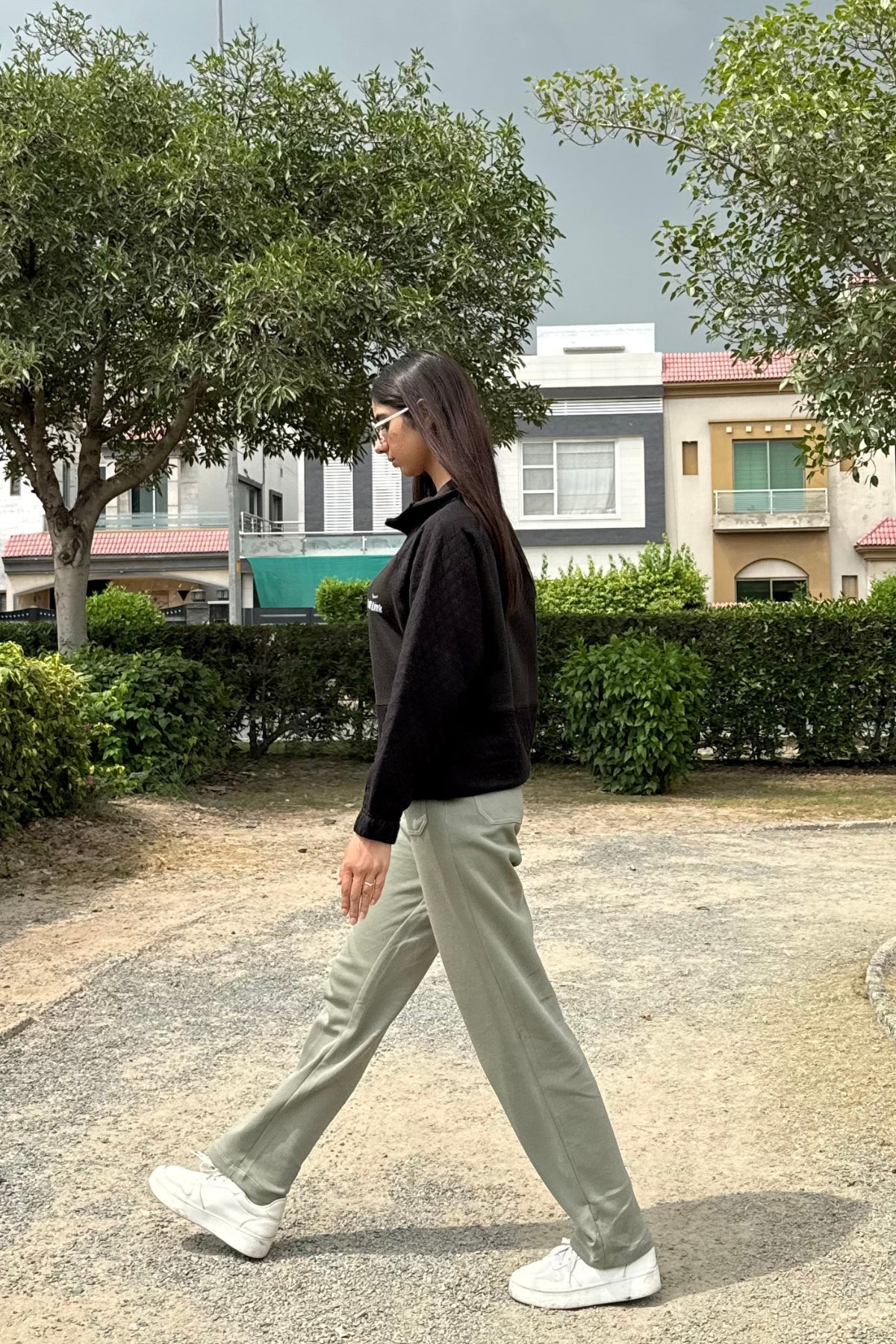 Half-Zipper and Black Panel Design & Green Color and Regular Fit Trouser