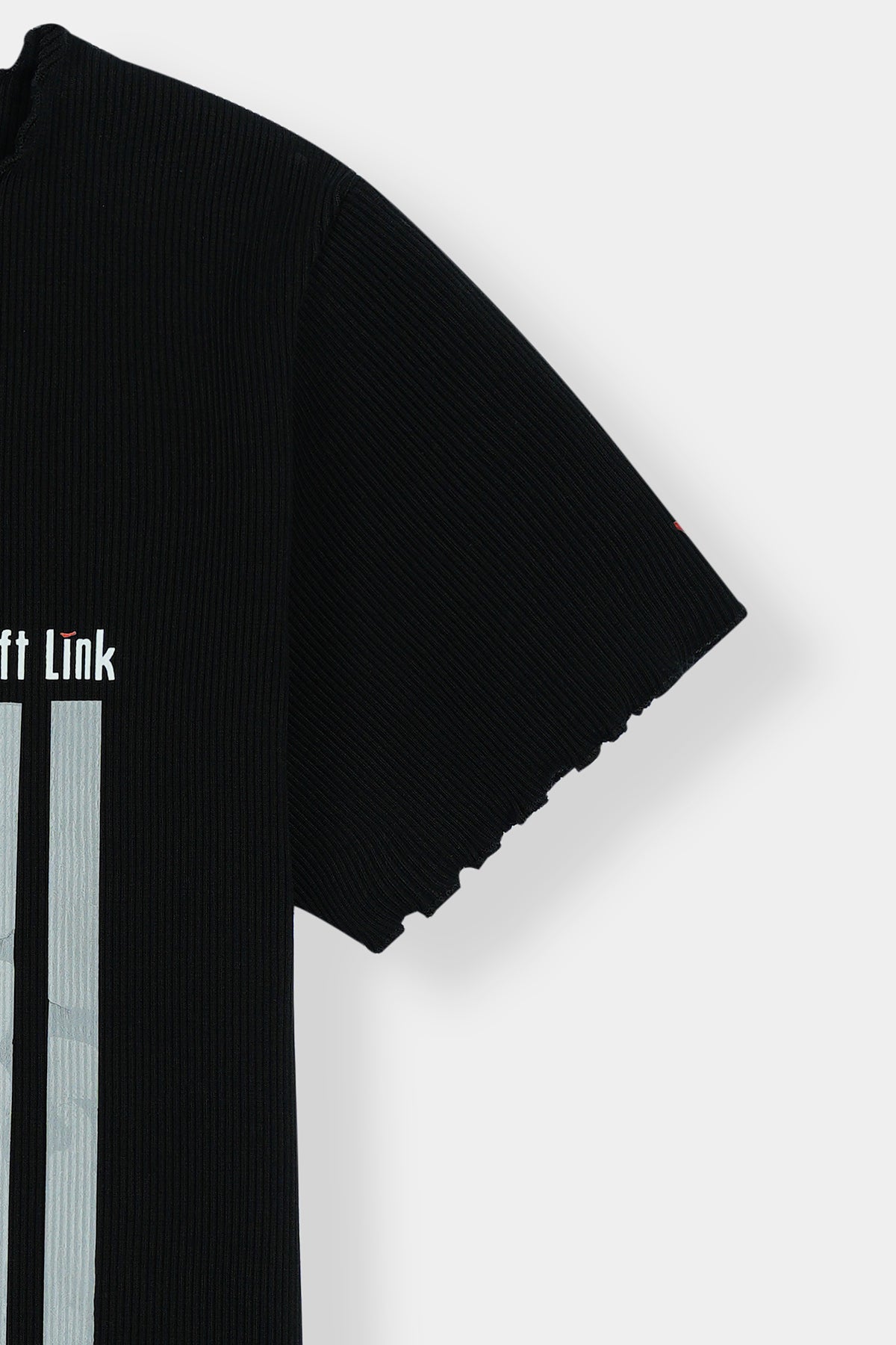 Women' Black Ribbed Tee – Minimalist Loft Link Double Stripe Design