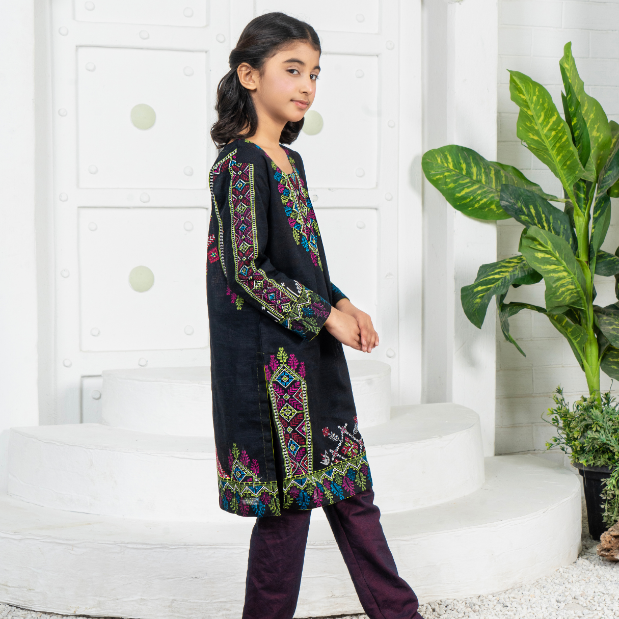Crafty Girl LL-10-wntr-24