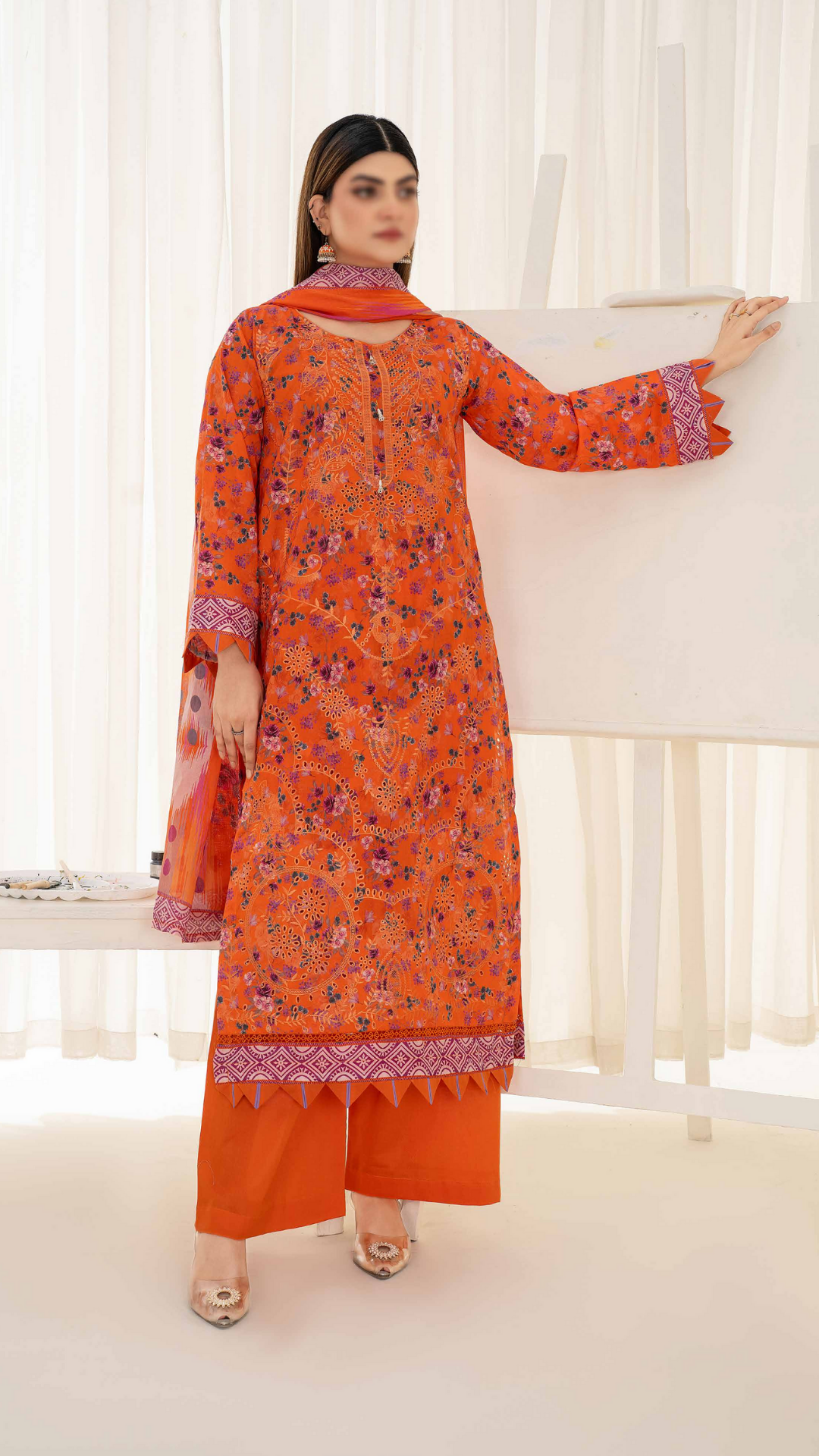 3 PC Embroided Lawn - LLS - 2