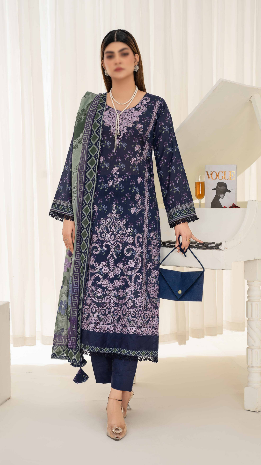 3 PC Embroided Lawn - LLS - 3
