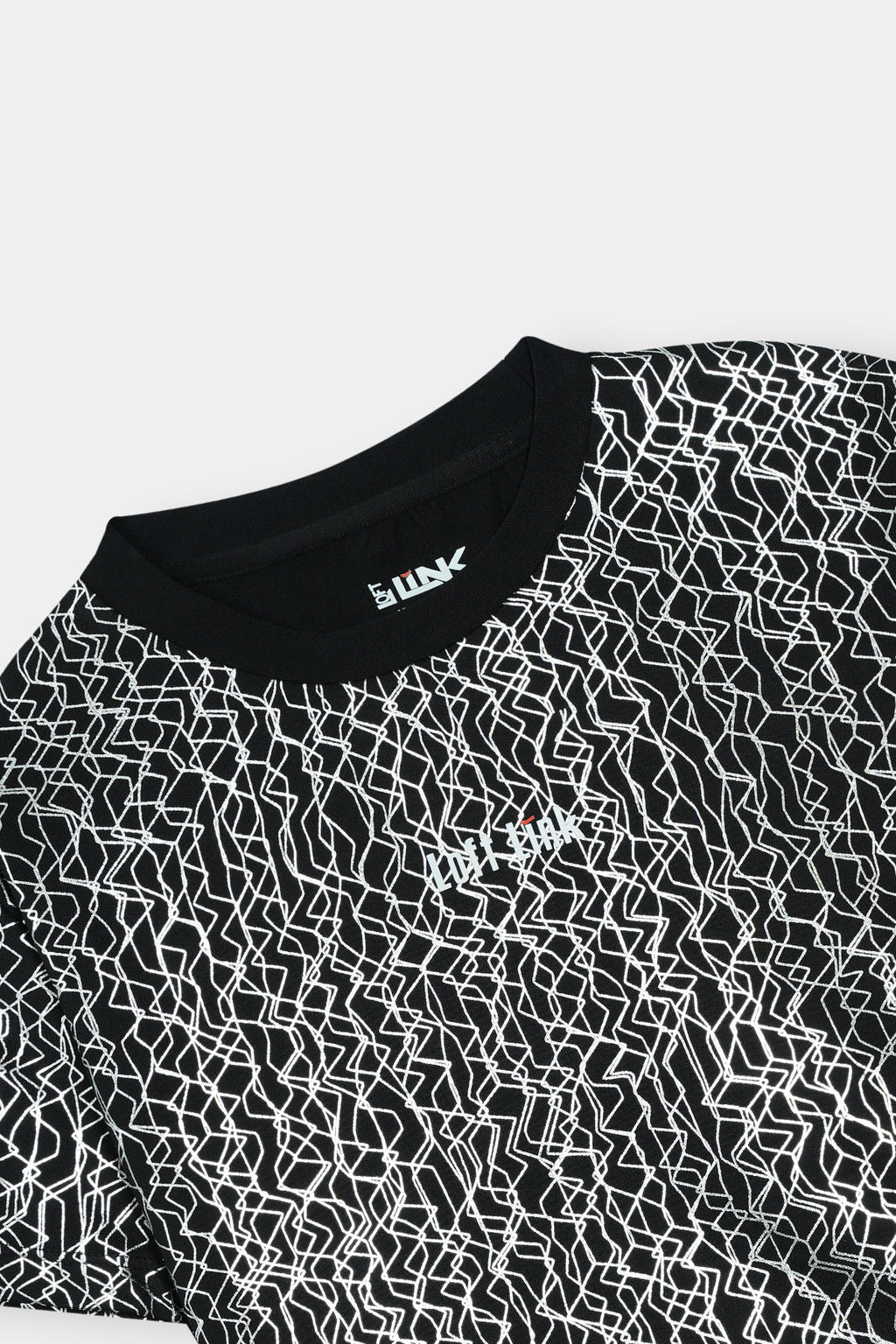 Women' Black & White Abstract Pattern T-Shirt – Urban Street Style