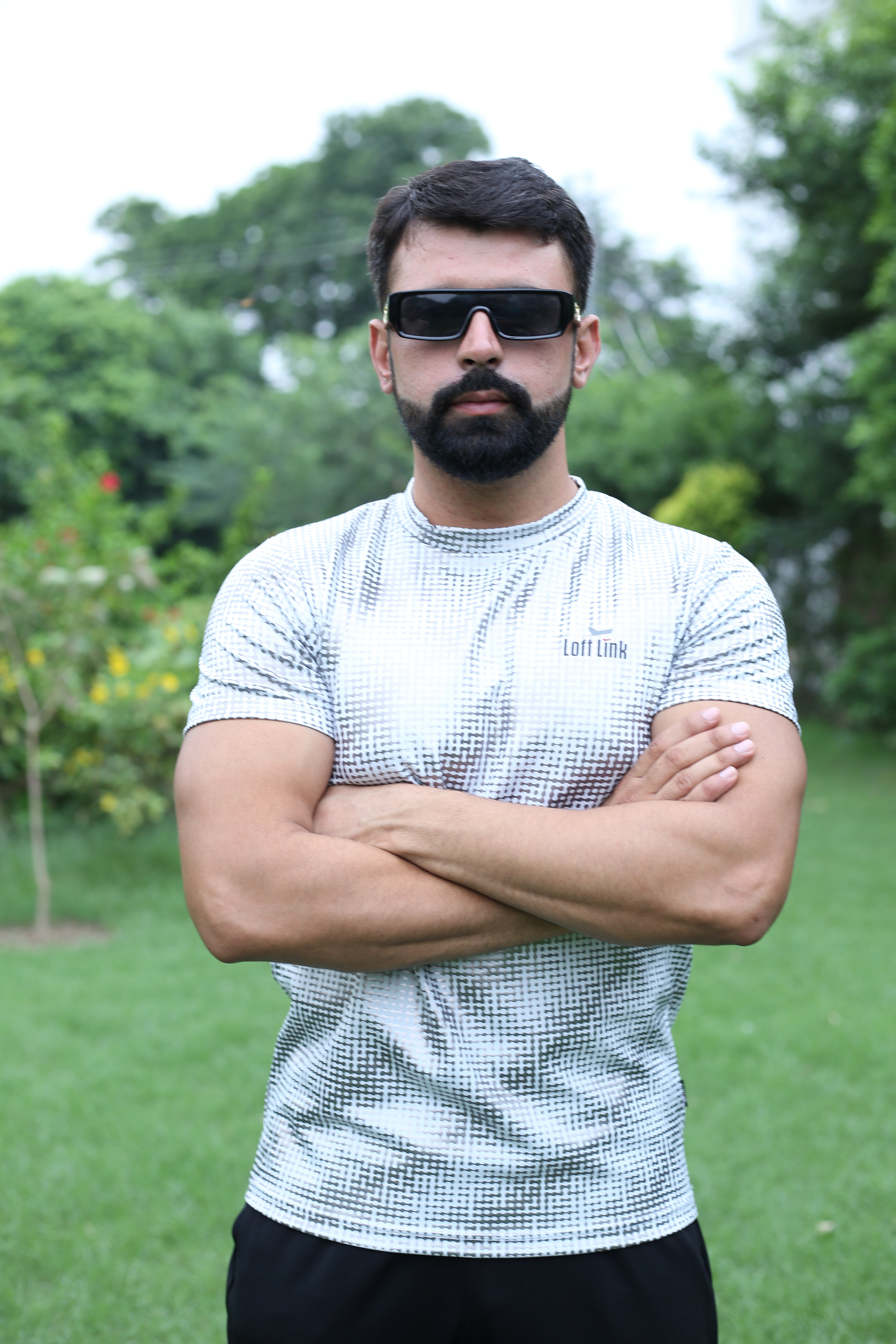 Men’s Slim-Fit Digital Grid Pattern T-Shirt – White & Black