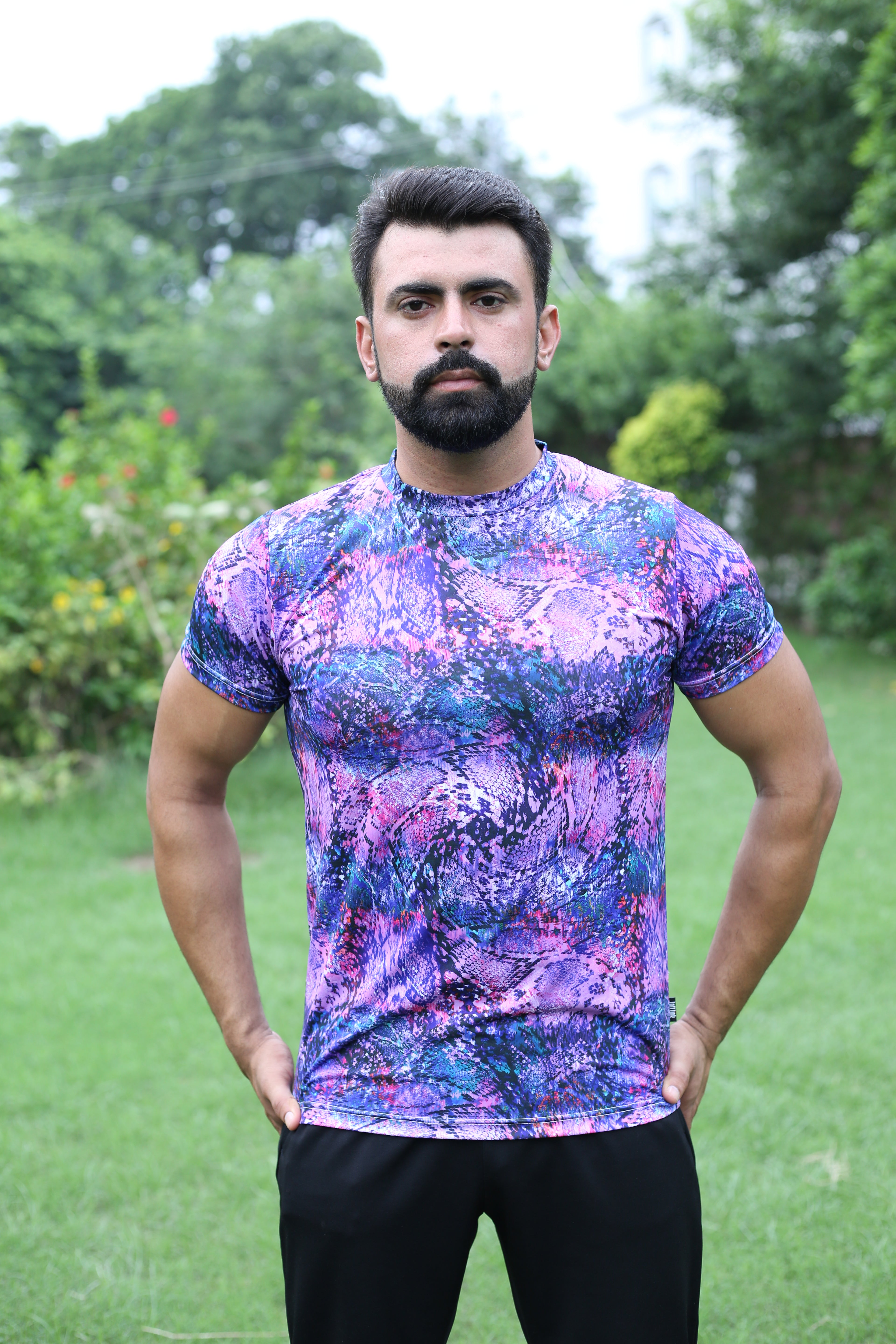 Men’s Vibrant Abstract Athletic T-Shirt – Purple Fusion Print