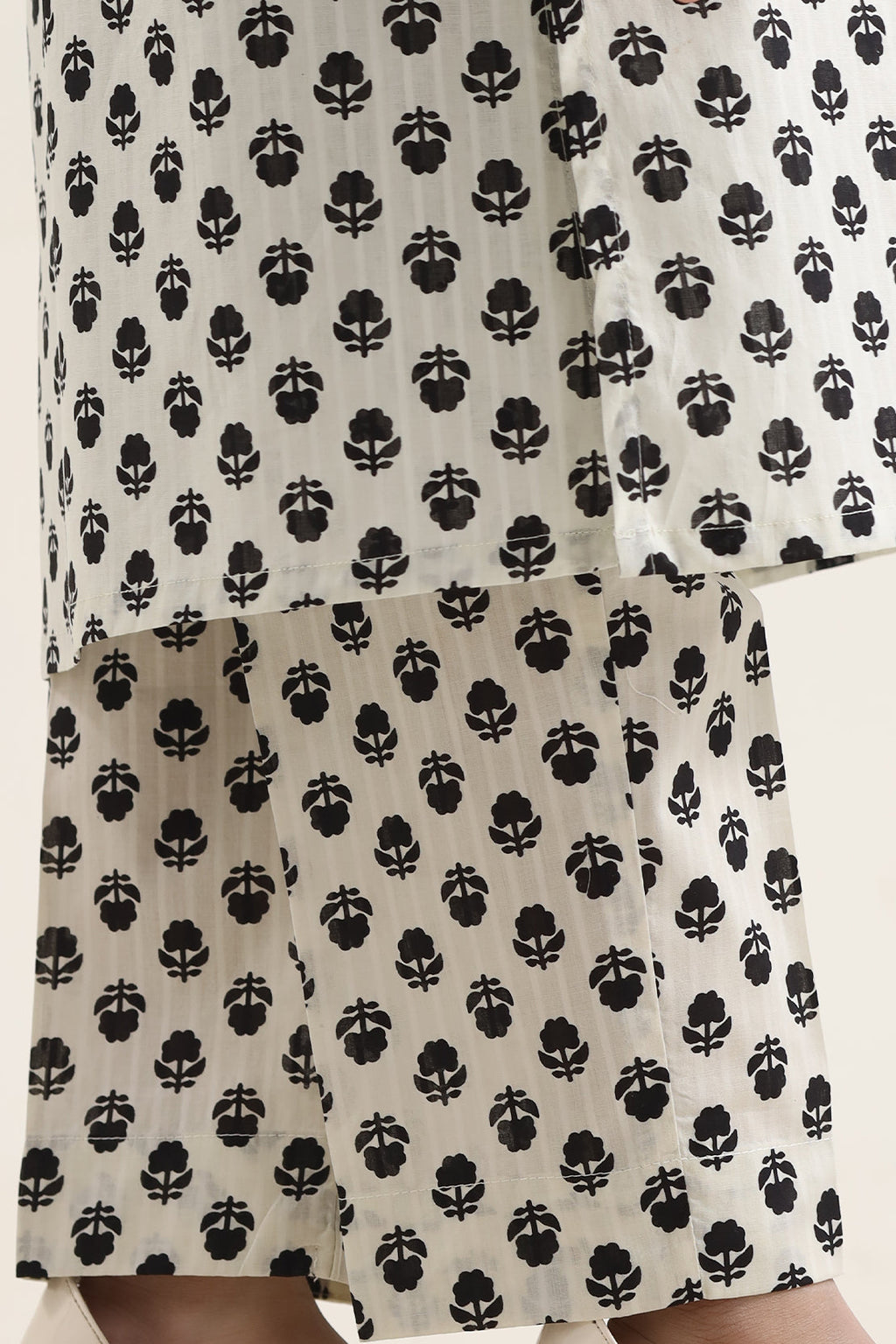Printed Lawn Stitched 2 Piece (Shirt/Trouser) For Kids