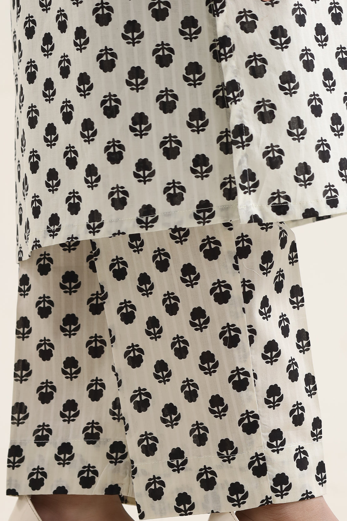 Printed Lawn Stitched 2 Piece (Shirt/Trouser) For Kids